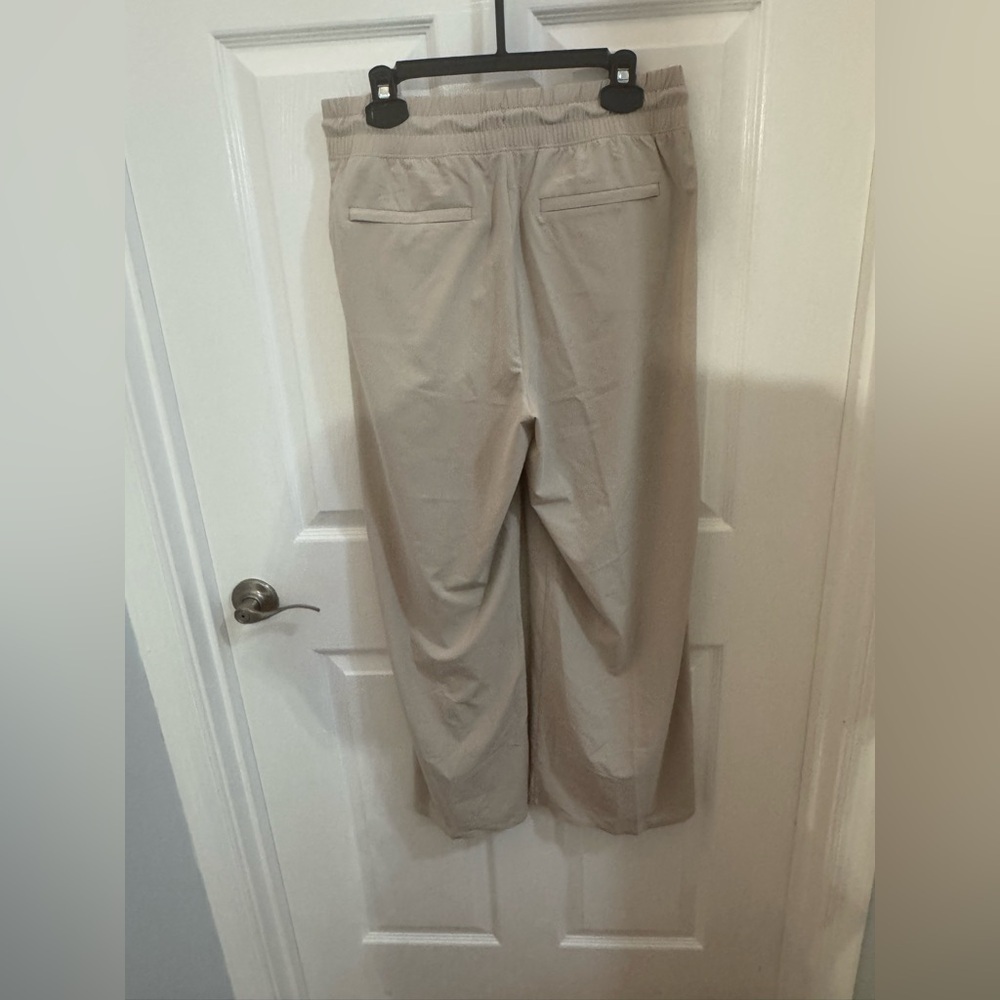 Athleta Women's Cream Wide Leg Pants Athleisure Activewear - Picture 3 of 4